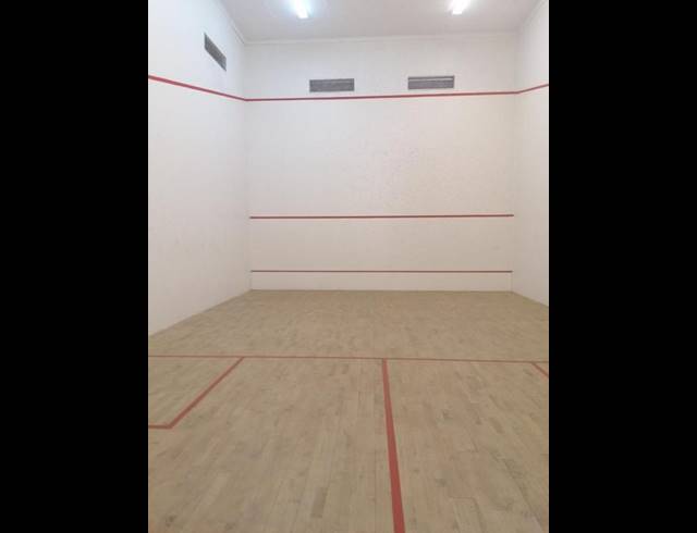 2 BEDROOM TOWNHOUSE FOR SALE IN SONNEVELD